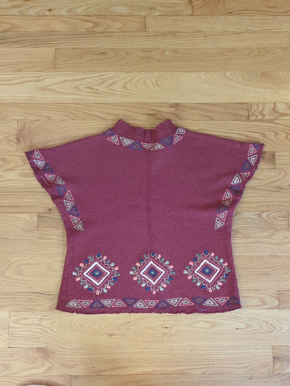 Source Unknown Raspberry Embroidered Short Sleeve Turtleneck Sweater